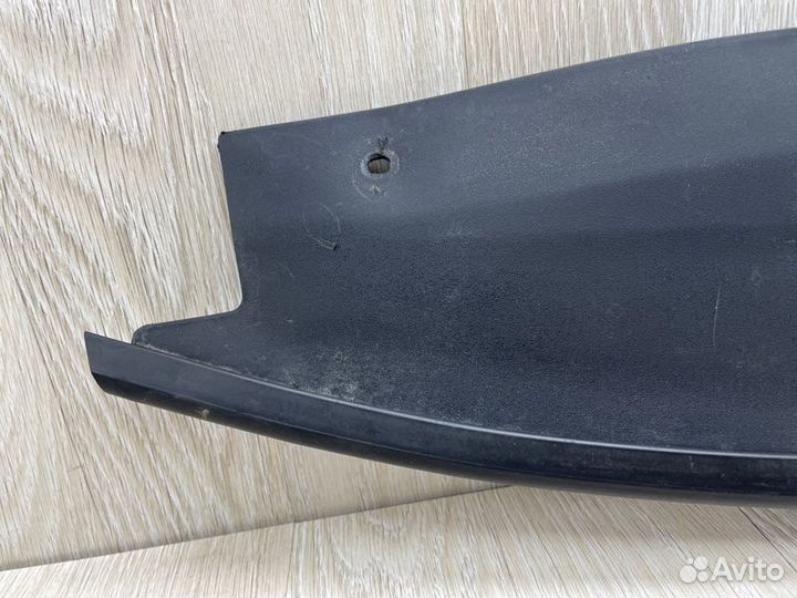 Кожух замка капота Kia Rio 4 FB 1.4