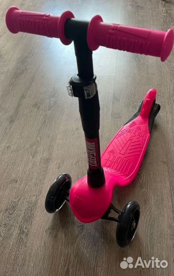 Самокат детский трехколесный