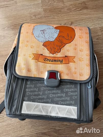 Рюкзаки школьные