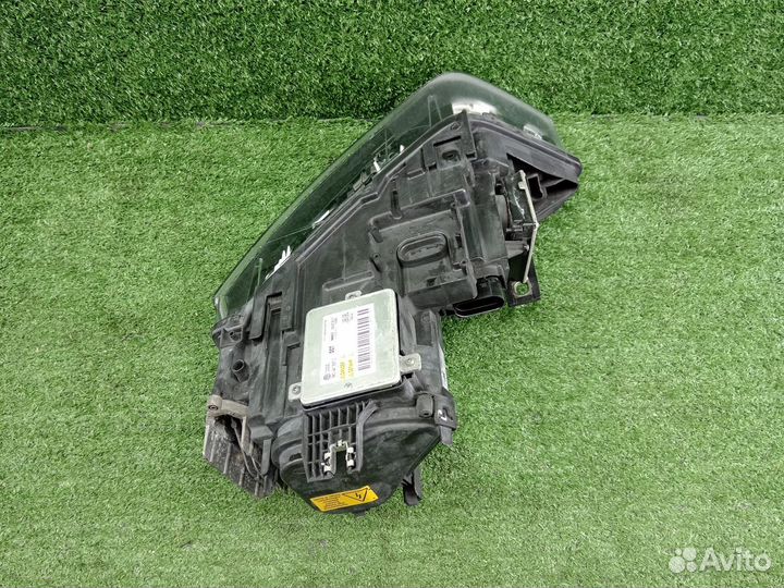 Фара правая Xenon VAG Audi Q3 8U 8U