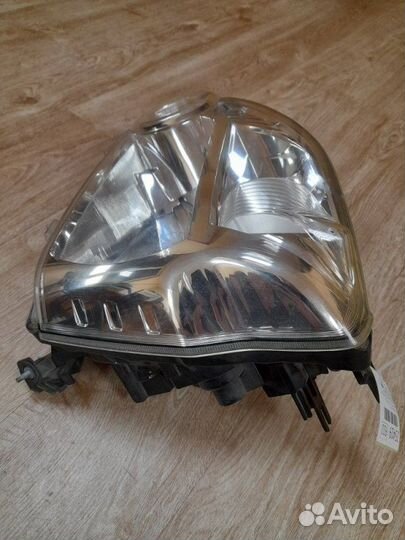 Фара галоген левая Nissan X-Trail T31 2007-2014