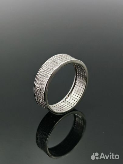 Кольцо из белого золота 585 с бриллиантами 0,65 ct