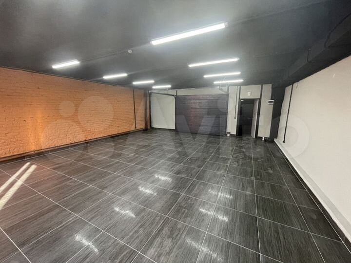 Aвтoaтeльe, Автостудию, Тех центр, 65 м²