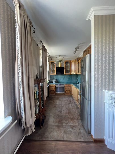 3-к. квартира, 114,9 м², 3/5 эт.