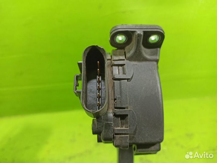 Педаль газа Ford Fusion хэтчбэк fyja 2008