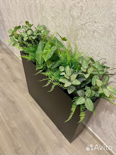 Фитомодуль искусственные цветы в ящиках