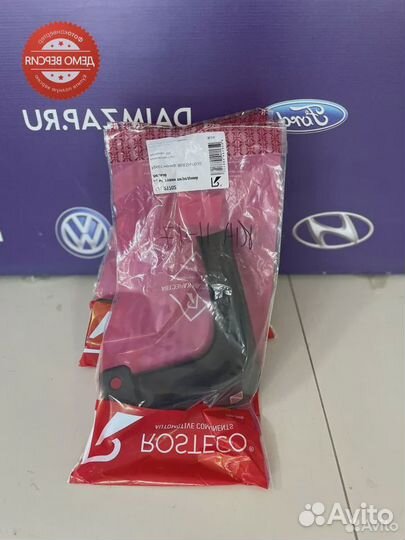 Брызговик передний Kia Rio (2011-2017) левый