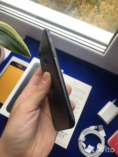 iPhone 7, 32 ГБ