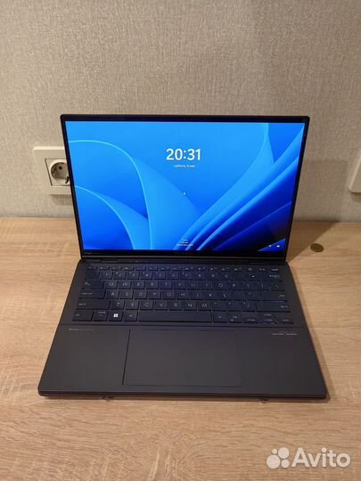 Asus zenbook duo 2024 (ultra 9, 32gb)