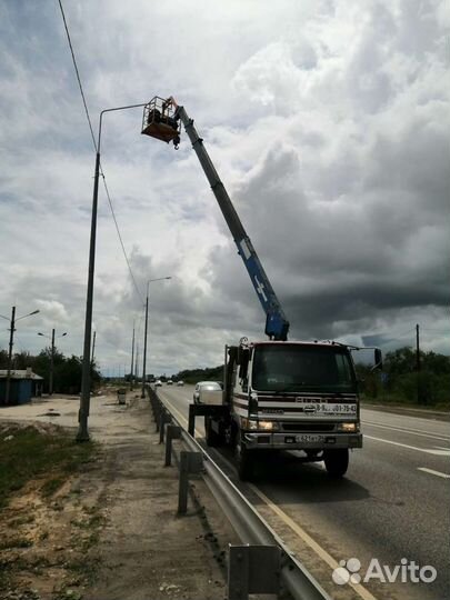 Транспорт перевозки Манипулятор автовышка