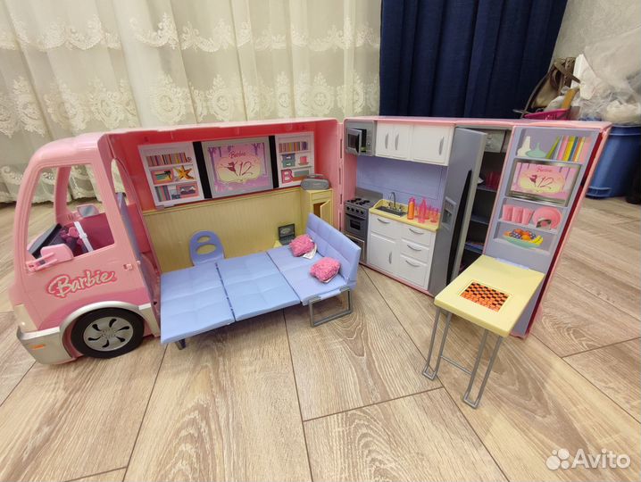 Большая машина-дом для Барби