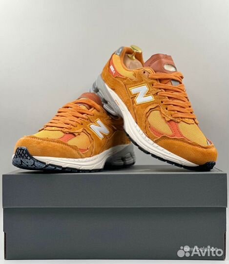 Спортивные кроссовки New Balance 2002R