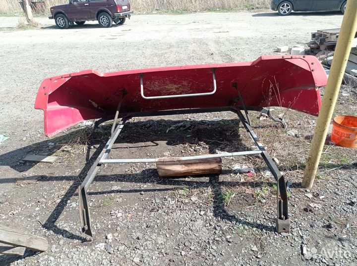 Спойлер обтекатель на кабину тягач грузовик