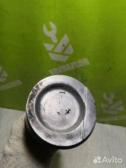 Поршень с шатуном Ауди 80 90 Б3