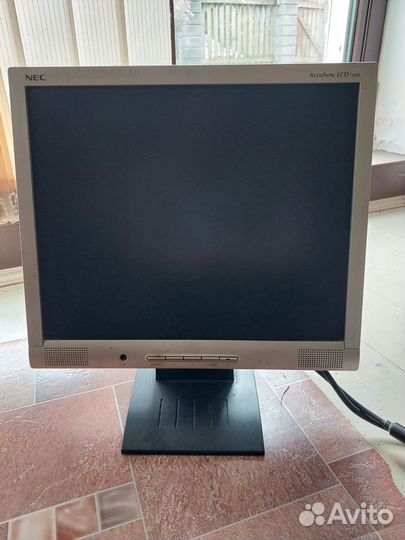 Монитор для компьютера NEC 17