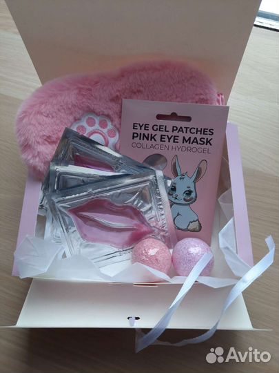 Подарочный набор косметики Розовый кролик