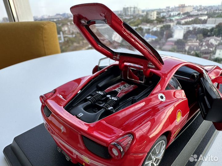 Масштабная модель Ferrari 458 Challenge 1:24