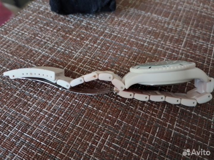 Часы Sekonda 4779.28 DLX белые