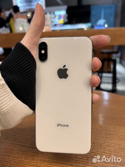 iPhone X, 256 ГБ