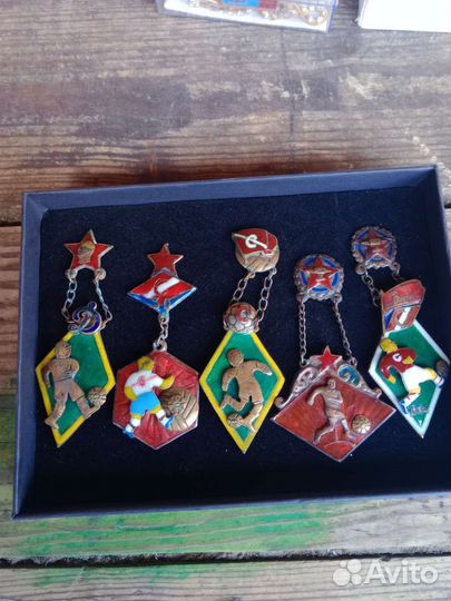 Знаки спортивные. Оригиналы