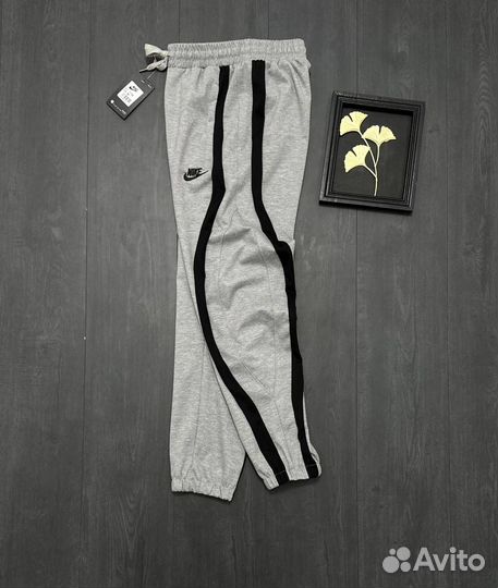 Спортивные штаны nike