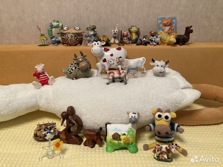 Коровы,коты,лягушки много