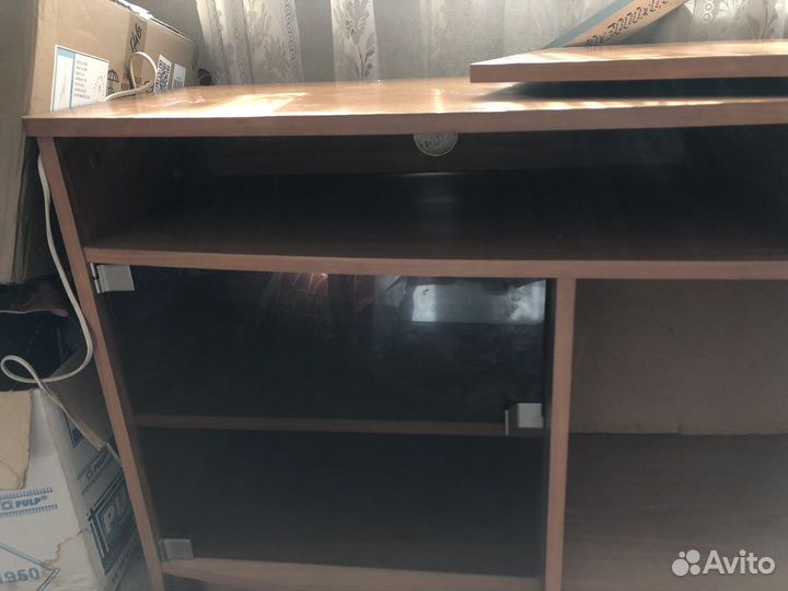 Тумба под тв с полками