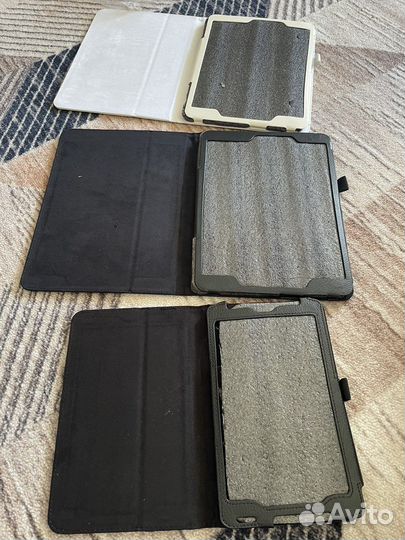 Чехлы для планшета