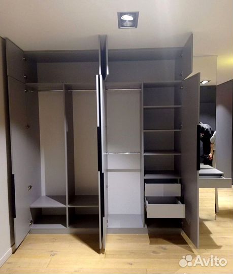 Гардеробные. Прихожие шкафы на заказ