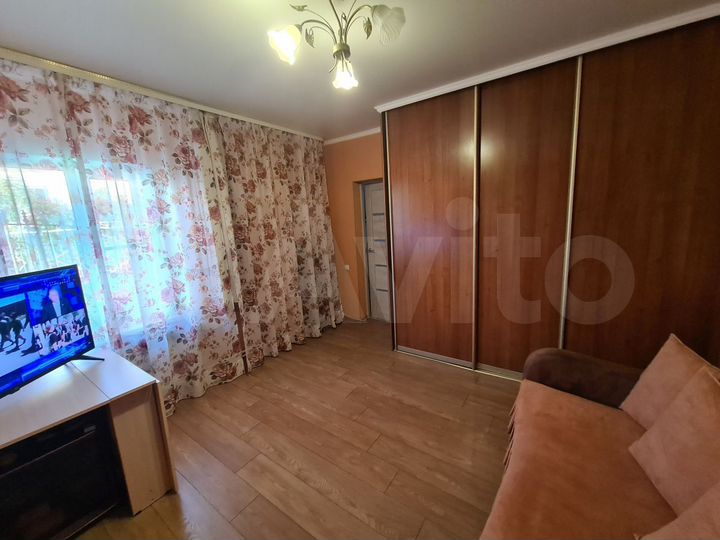 Дом 54 м² на участке 1 сот.