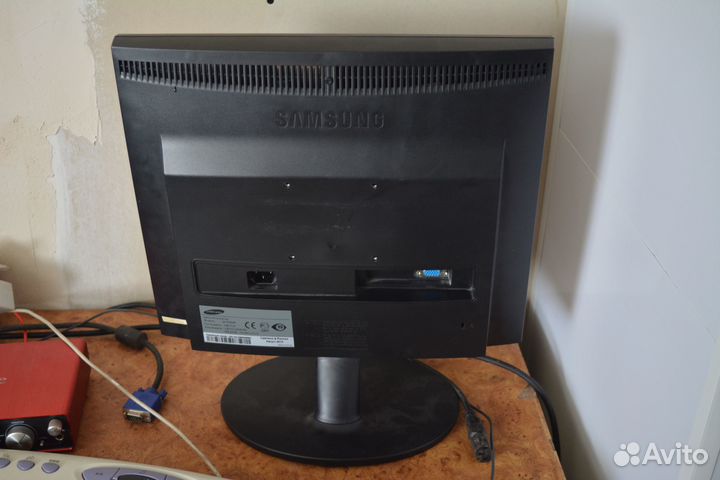 Продам мониторы