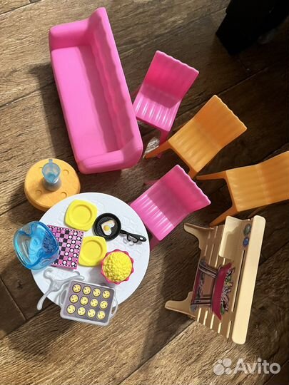 Домик кукольный для барби «Малибу» + мебель икеа