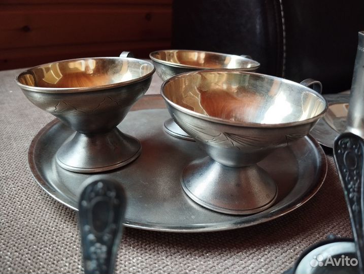 Рюмки чашки солонки Мельхиор