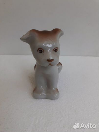 Статуэтка фарфоровая 
