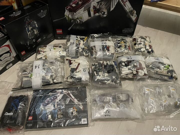 Lego star wars UCS 75309 Republic Gunship