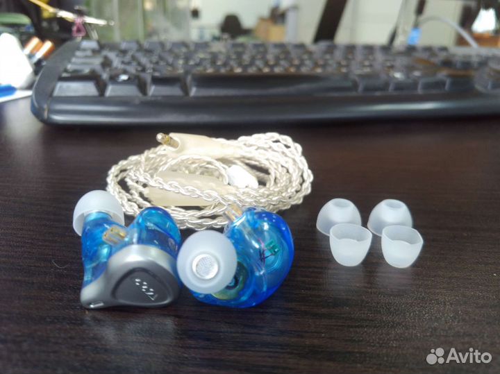 CCA CSN и KZ AZ09 Pro. Внутриканальные наушники