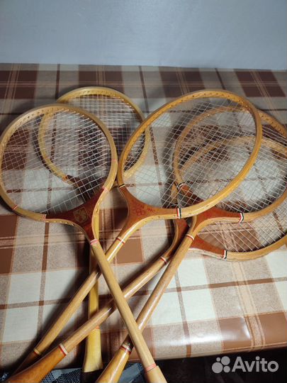 Ретро Ракетки для бадминтона и большого тенниса