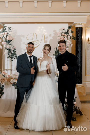 Ведущий на свадьбу