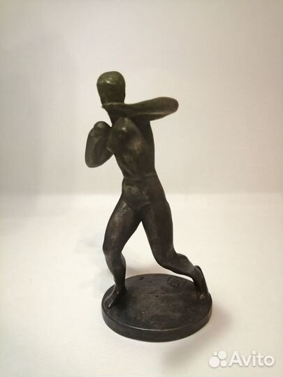 Статуэтка «Толкательница ядра» СССР