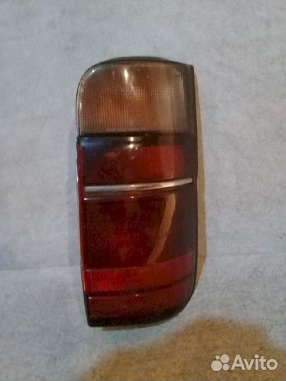 Фонарь (стоп сигнал) правый 26-46 Toyota Hiace KZH