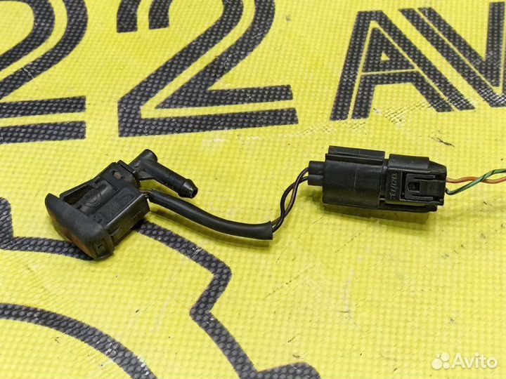 Форсунка стеклоомывателя передняя Bmw X5 E53