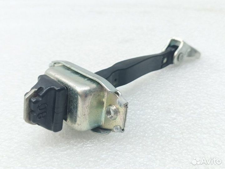 Ограничитель двери задний левый Mitsubishi Asx 3