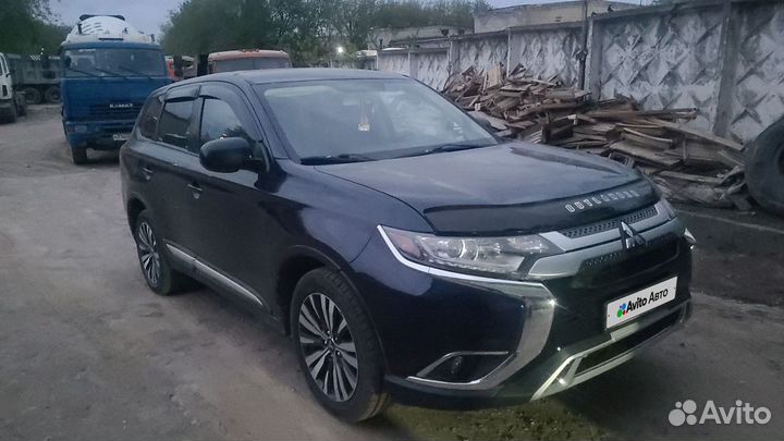 Mitsubishi Outlander 2.4 CVT, 2019, 93 000 км