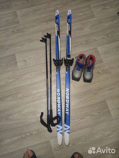 Беговые лыжи