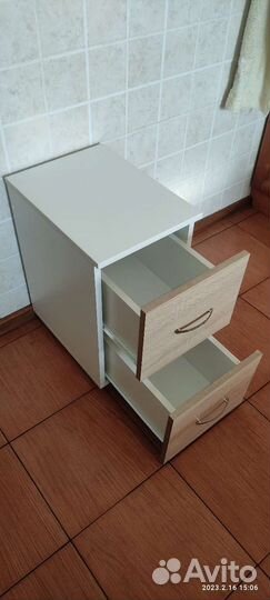 Тумба прикроватная узкая 2 шт. Новые
