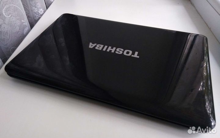 Отличный Ноутбук 3 ядра, 4 гига