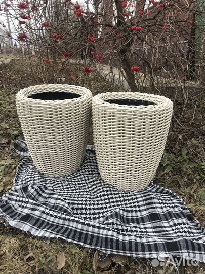 Кашпо (горшок) для цветов/ мини пруд из ротанга