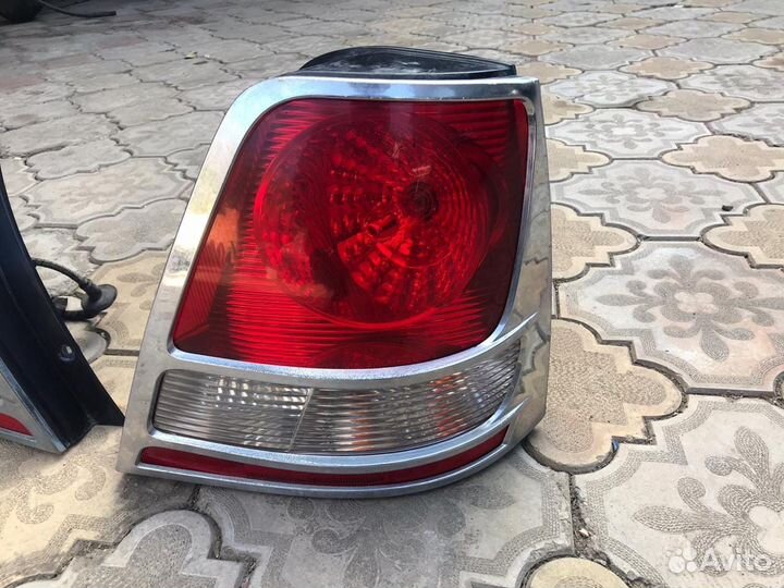 Задние фонари Kia Sorento 1
