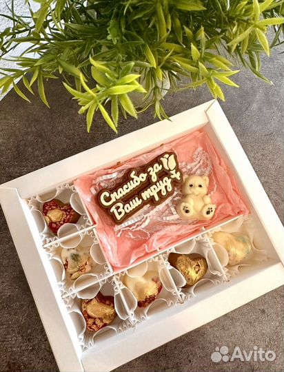 Бельгийский шоколад ручной работы на день рождения