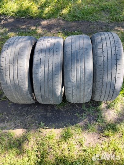 Yokohama 104ZR 255/55 R17